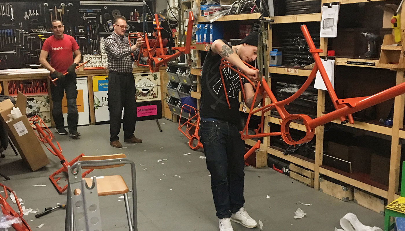 Reparations Lådcyklar / cyklar på södermalm hos Cykelfabriken
